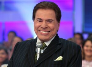 Sílvio Santos incomoda atriz (Foto: Reprodução/SBT)