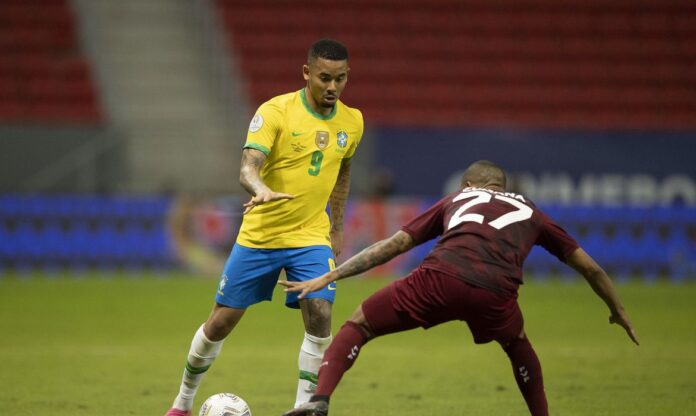 Partida das eliminatórias derruba ibope das novelas da Globo