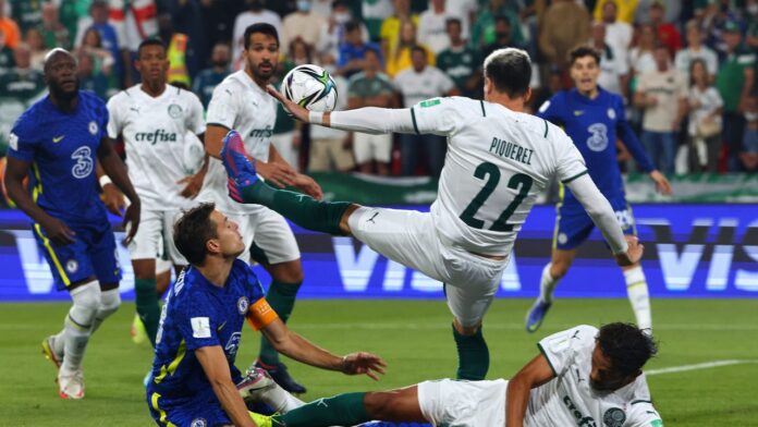 Band é líder com Palmeiras x Chelsea (Foto: Karim Sahib / AFP)