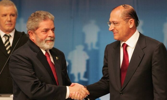 Lula e Alckimin (Foto: Ailton de Freitas / Agência O Globo)