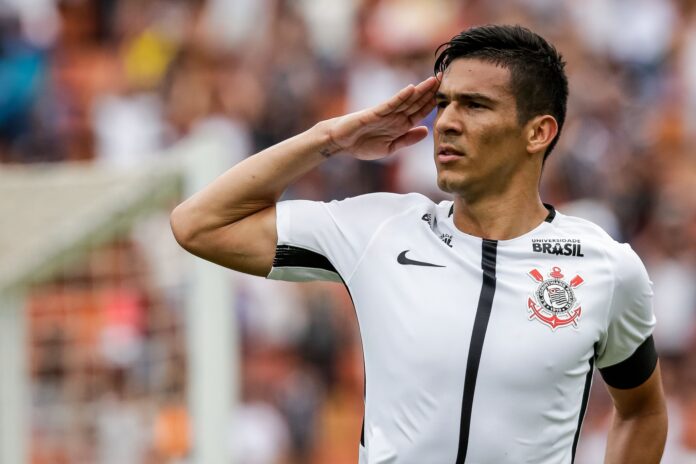 Balbuena está na mira do Corinthians (Foto: Corinthians/Reprodução)