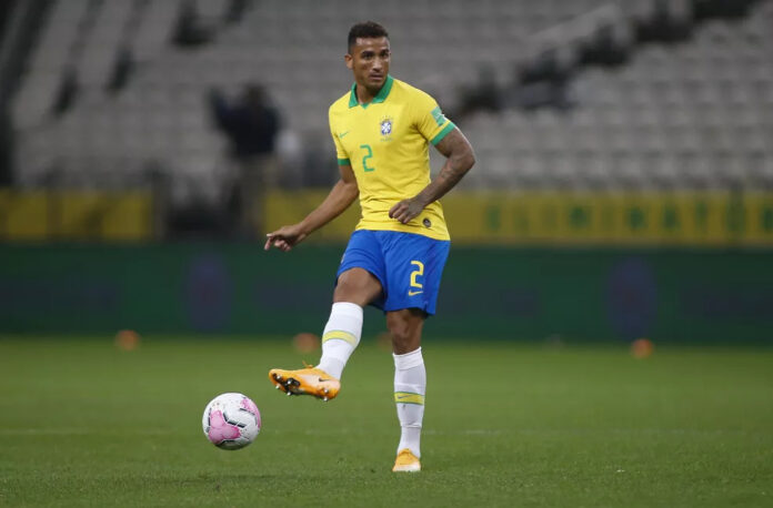 Danilo está desconvocado da Seleção Brasileira (Foto: Lucas Figueiredo / CBF)