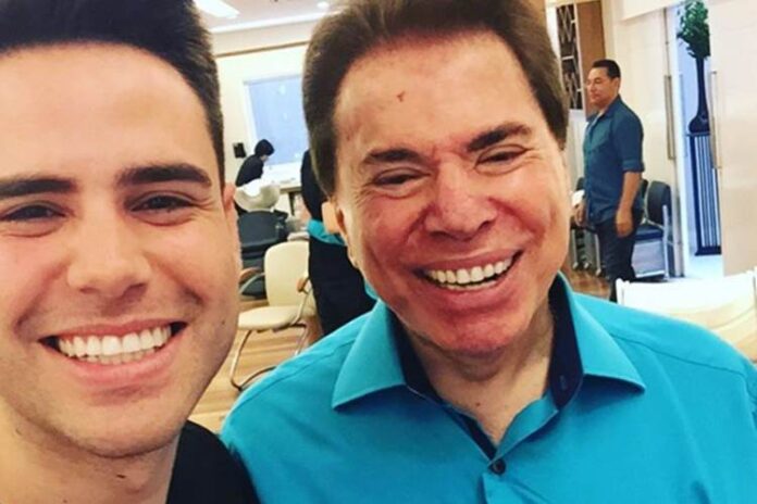 Luiz Bacci e Silvio Santos (Foto: Instagram @LuizBacci)