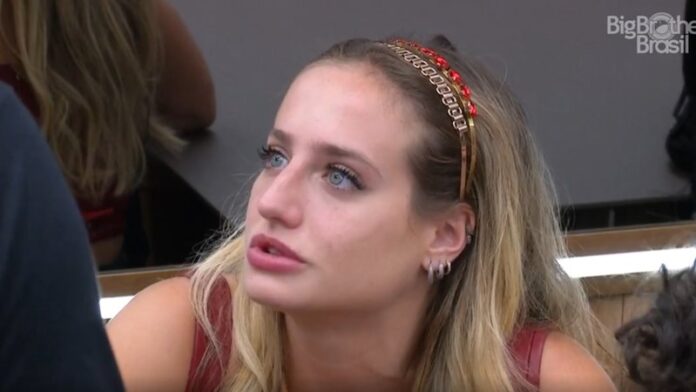 Bruna Griphao fala mal do BBB23 e leva bronca ao vivo